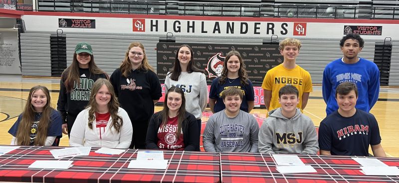 Winter Signing Day Group Pic 2023-24